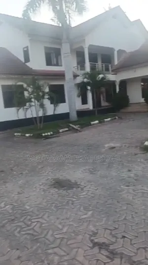 3bdrm Block of Flats in Mchakama Real Estate, Kunduchi for sale