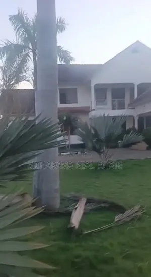 3bdrm Block of Flats in Mchakama Real Estate, Kunduchi for sale