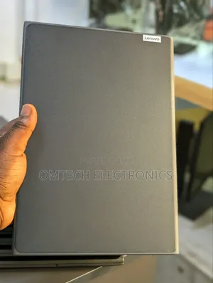 Laptop Lenovo 100e 4GB Intel SSD 128GB