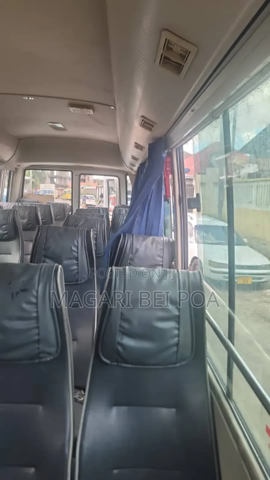 Mitsubishi Fuso Rosa 2000 White