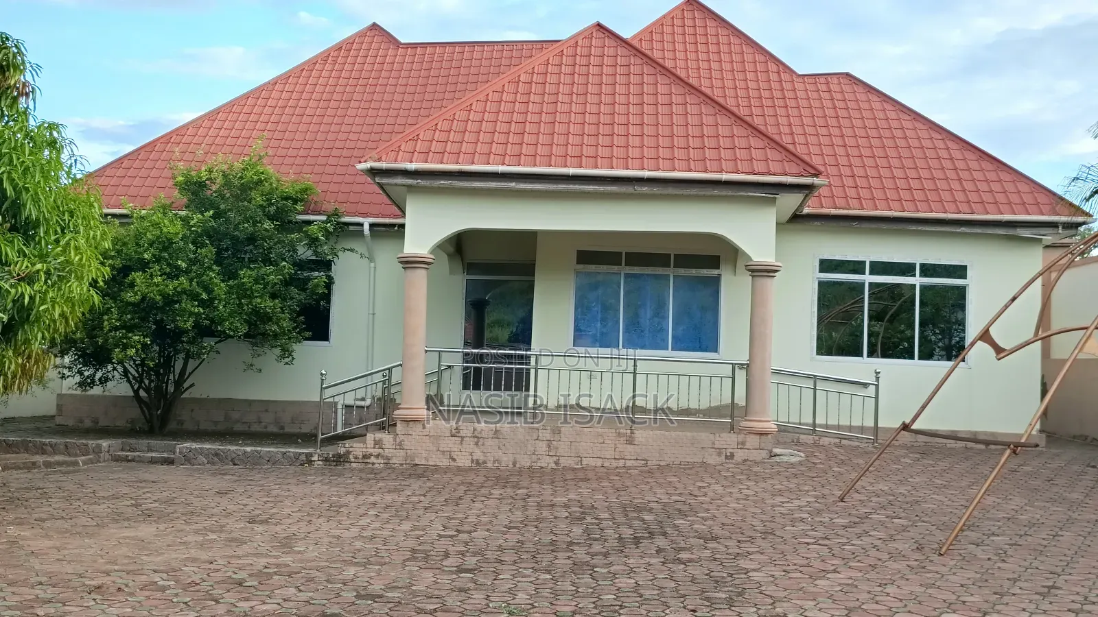 Furnished 3bdrm House in Nyamongoro for sale
