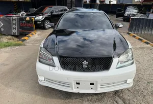Toyota Crown 2006 White