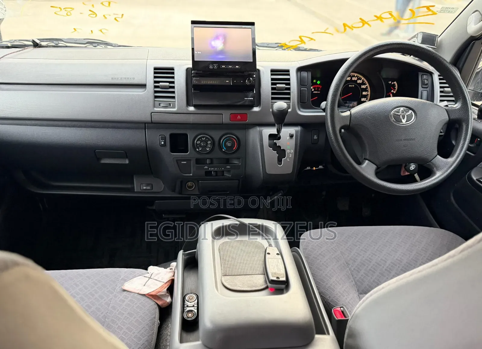 Toyota HiAce 2008 Black