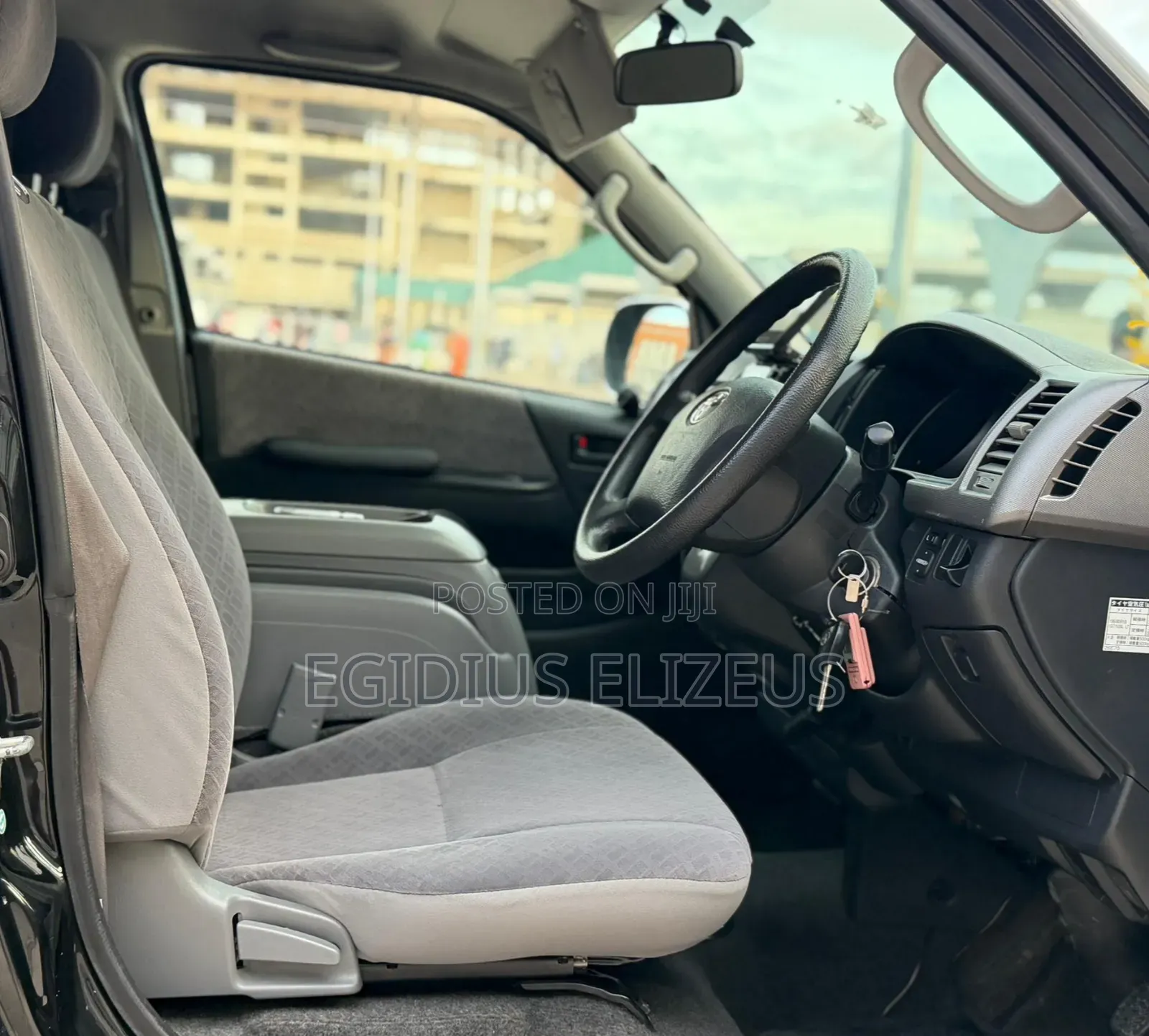 Toyota HiAce 2008 Black