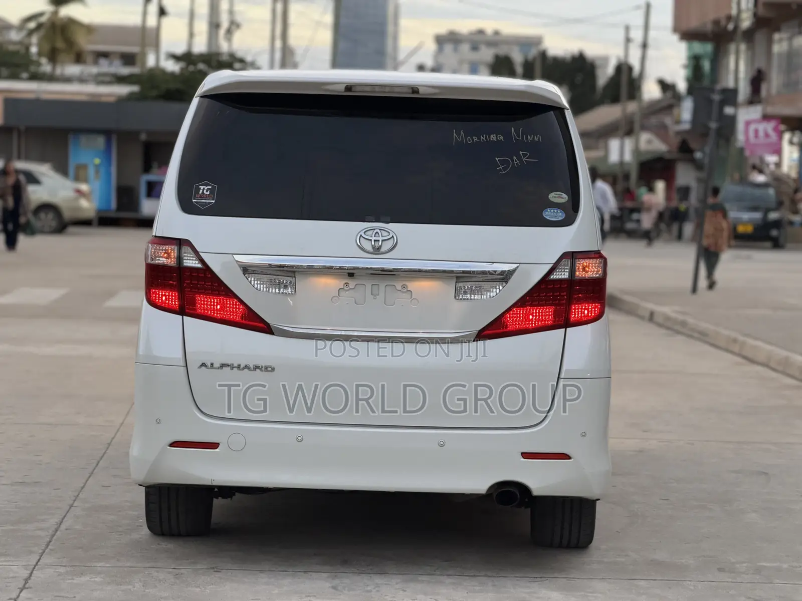 Toyota Alphard 2.4 Petrol FWD 2010 White