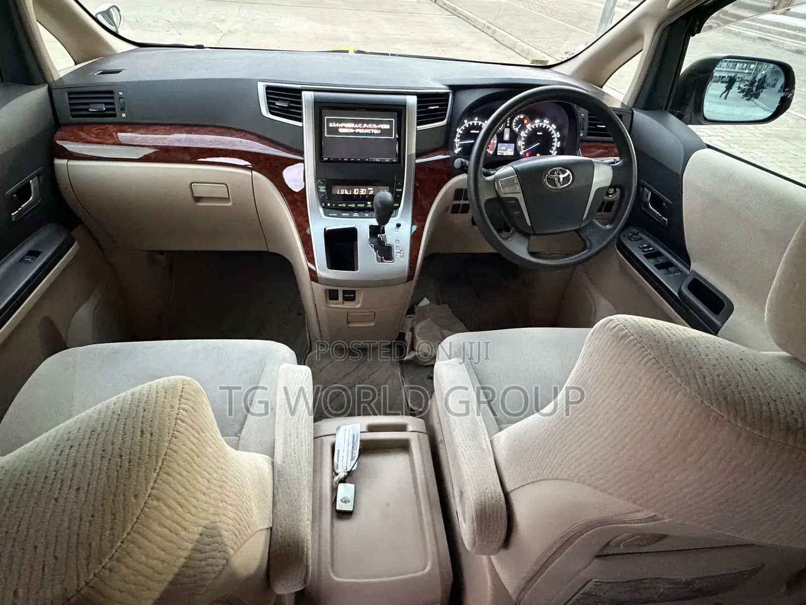 Toyota Alphard 2.4 Petrol FWD 2010 White