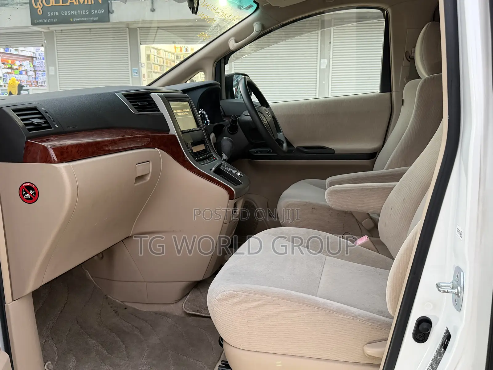 Toyota Alphard 2.4 Petrol FWD 2010 White