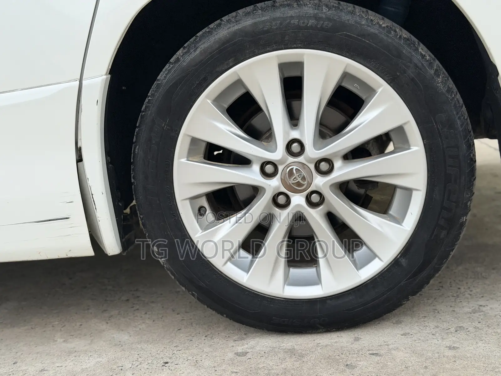 Toyota Alphard 2.4 Petrol FWD 2010 White