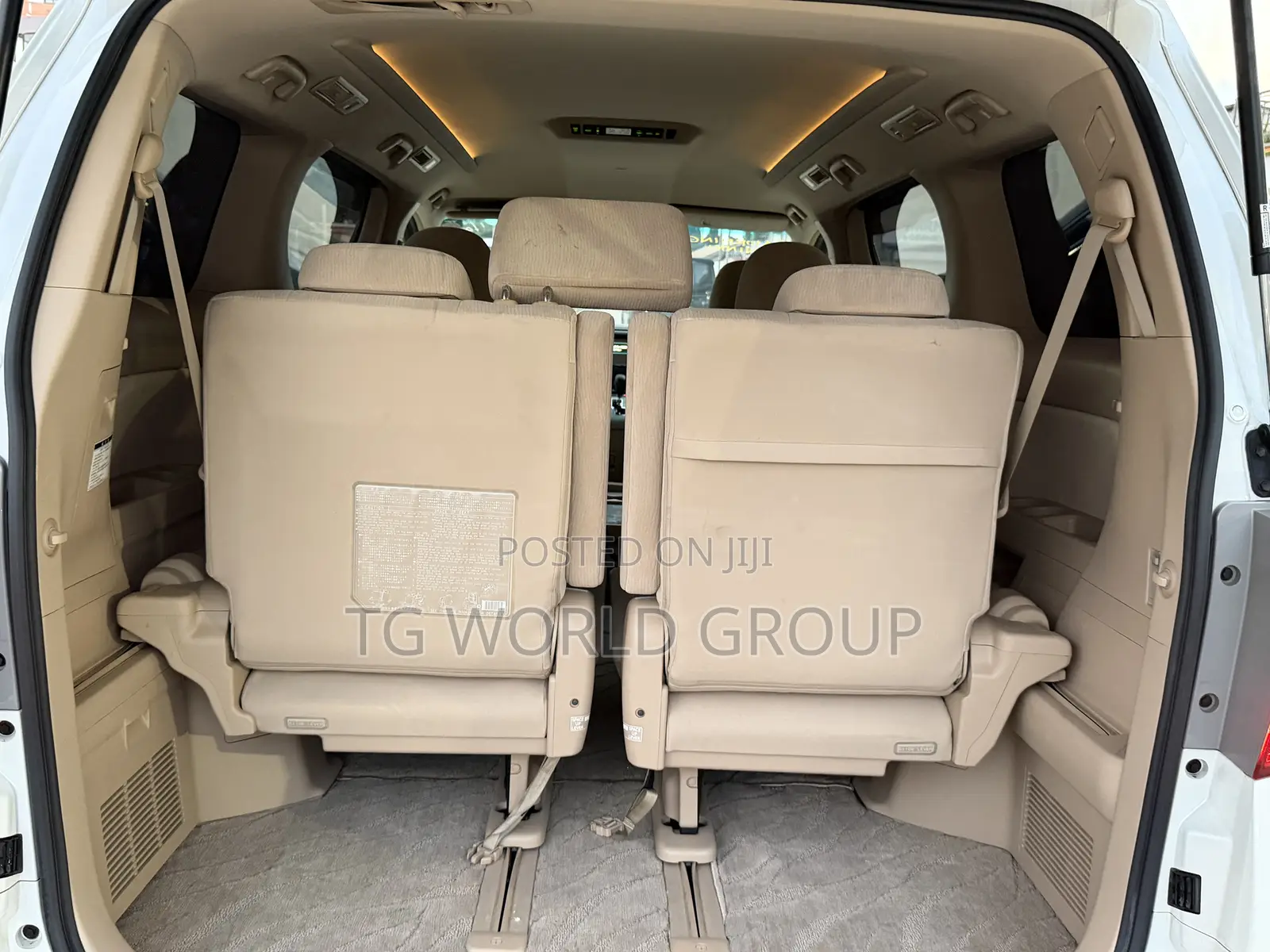 Toyota Alphard 2.4 Petrol FWD 2010 White