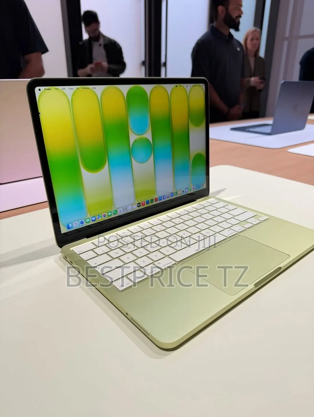 New Laptop Apple MacBook Neo 2026 8GB Intel Core i5 SSD 256GB