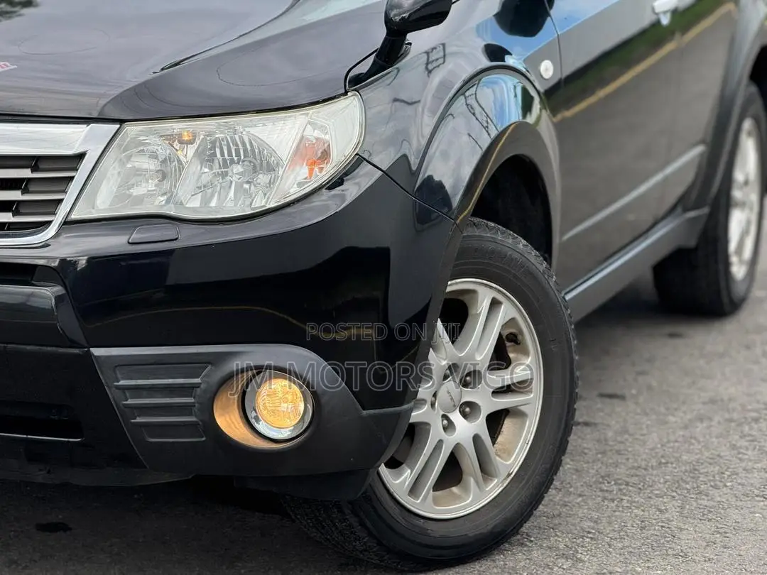Subaru Forester 2010 Black