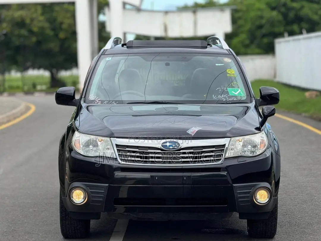 Subaru Forester 2010 Black