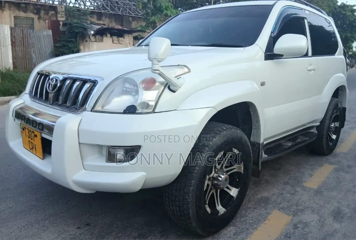 Toyota Land Cruiser Prado 2005 White