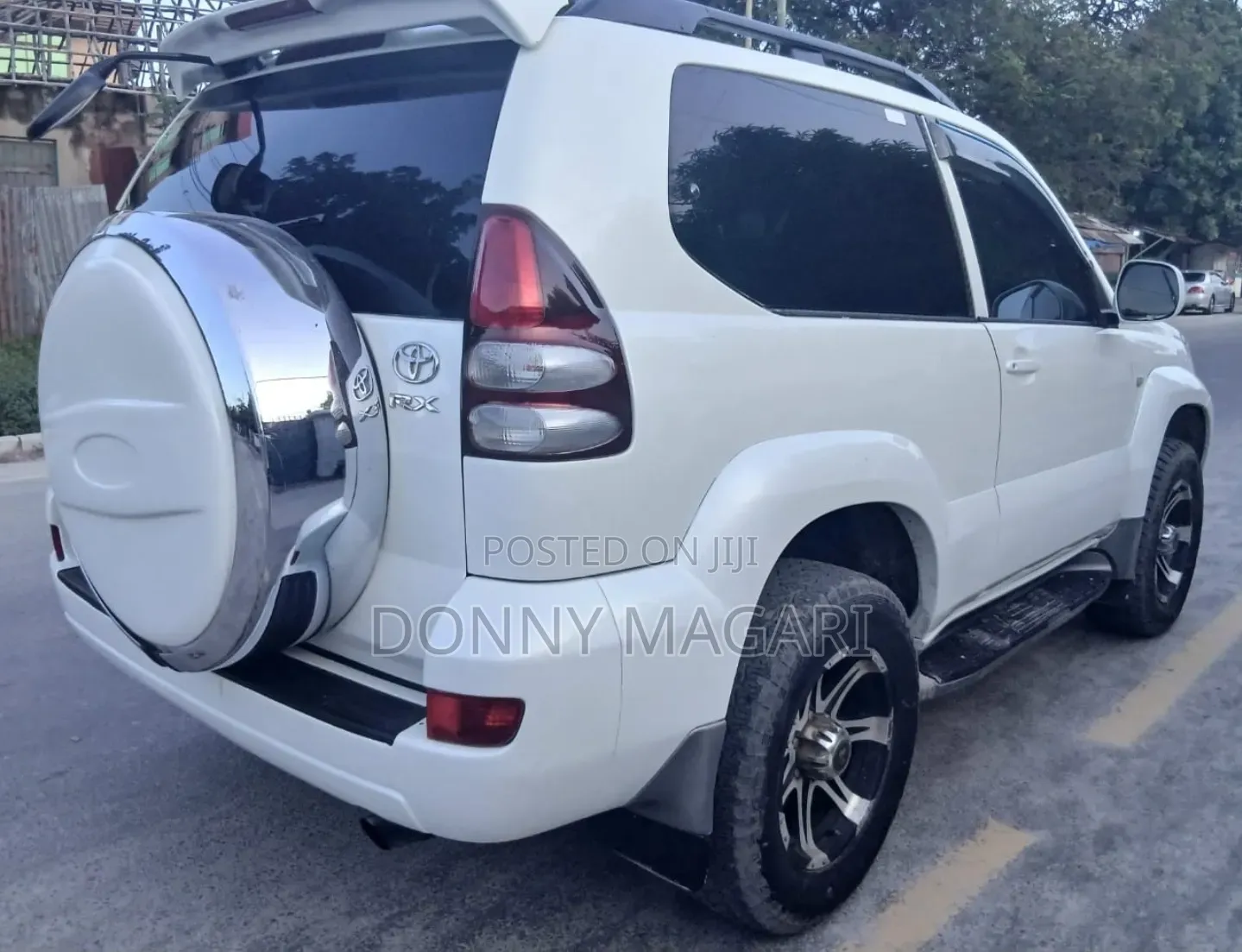 Toyota Land Cruiser Prado 2005 White
