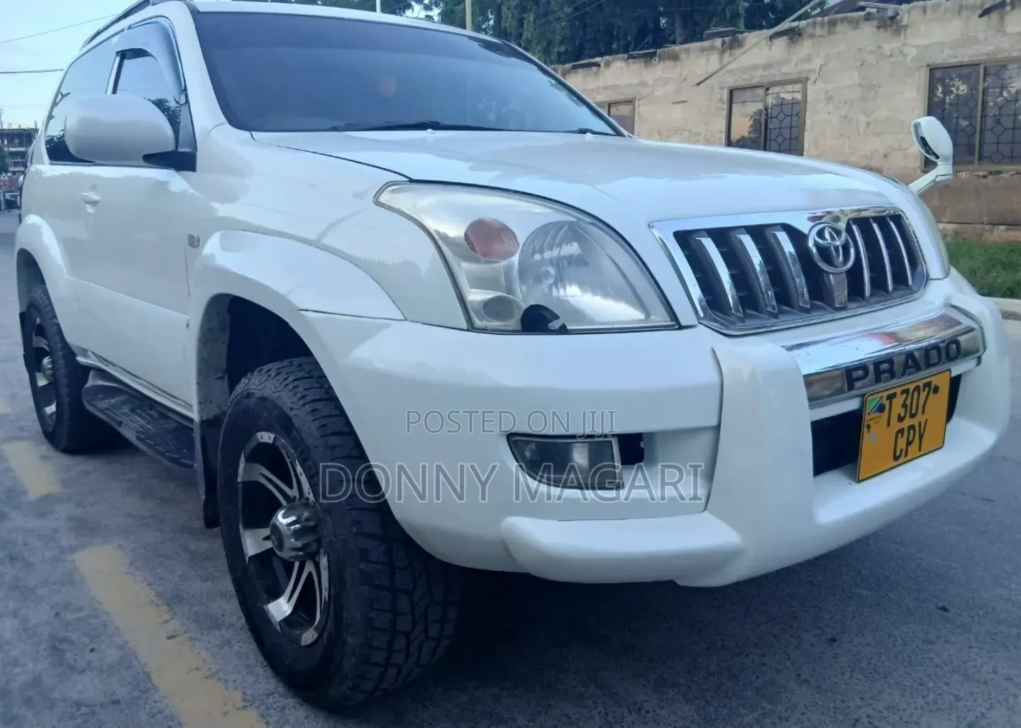 Toyota Land Cruiser Prado 2005 White