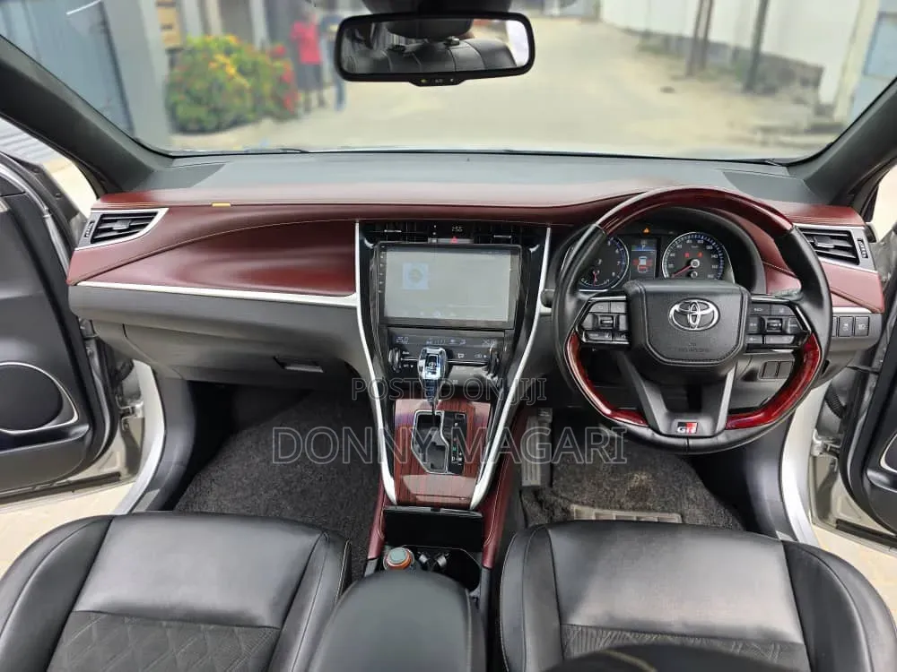 Toyota Harrier 2015 Silver