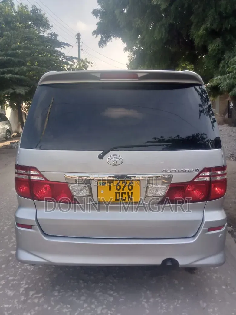 Toyota Alphard 2006 Silver