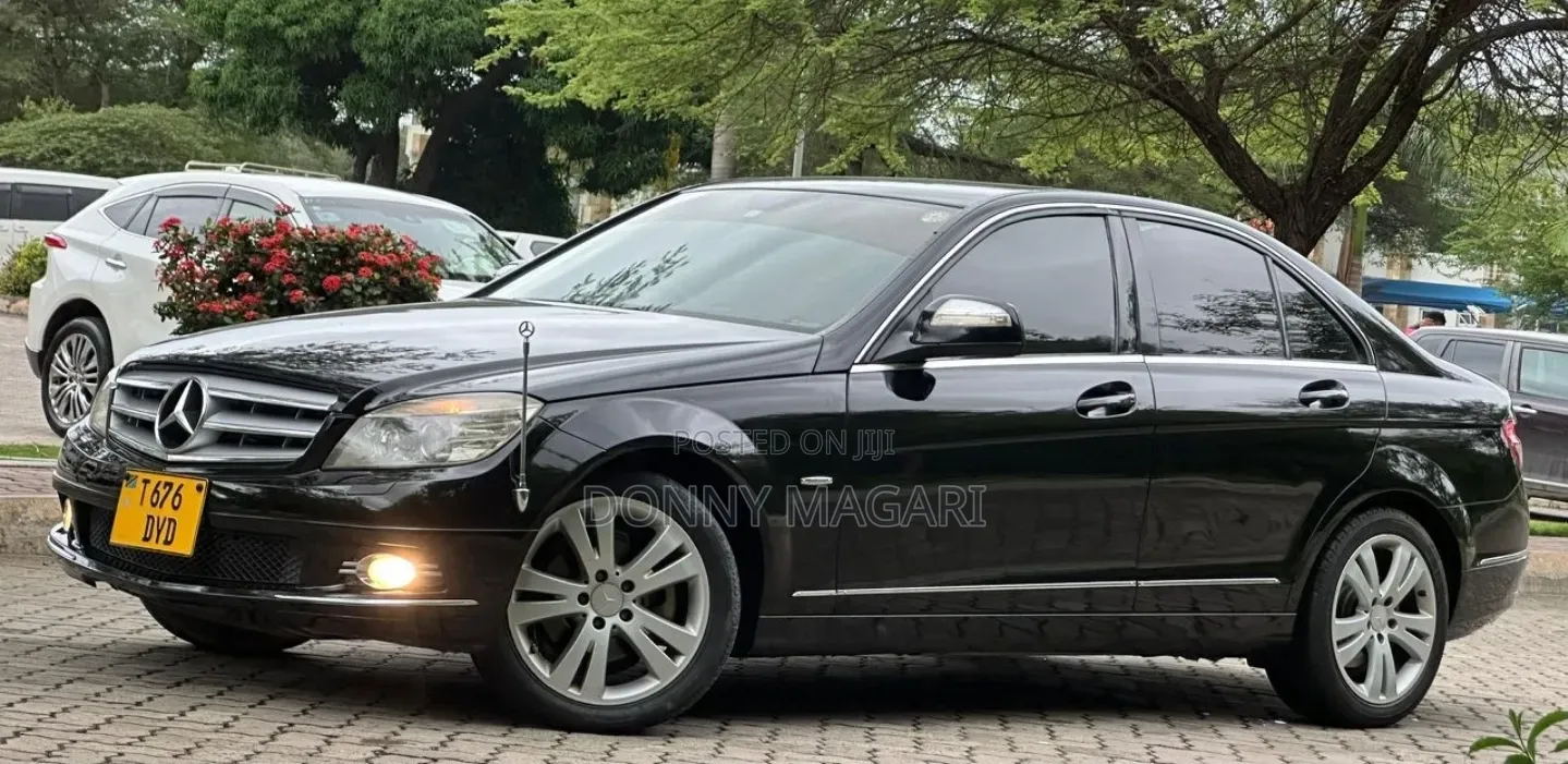 Mercedes-Benz C-Class 2009 Black