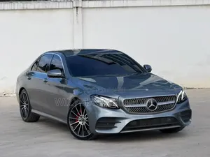 Mercedes-Benz E200 2017 Gray
