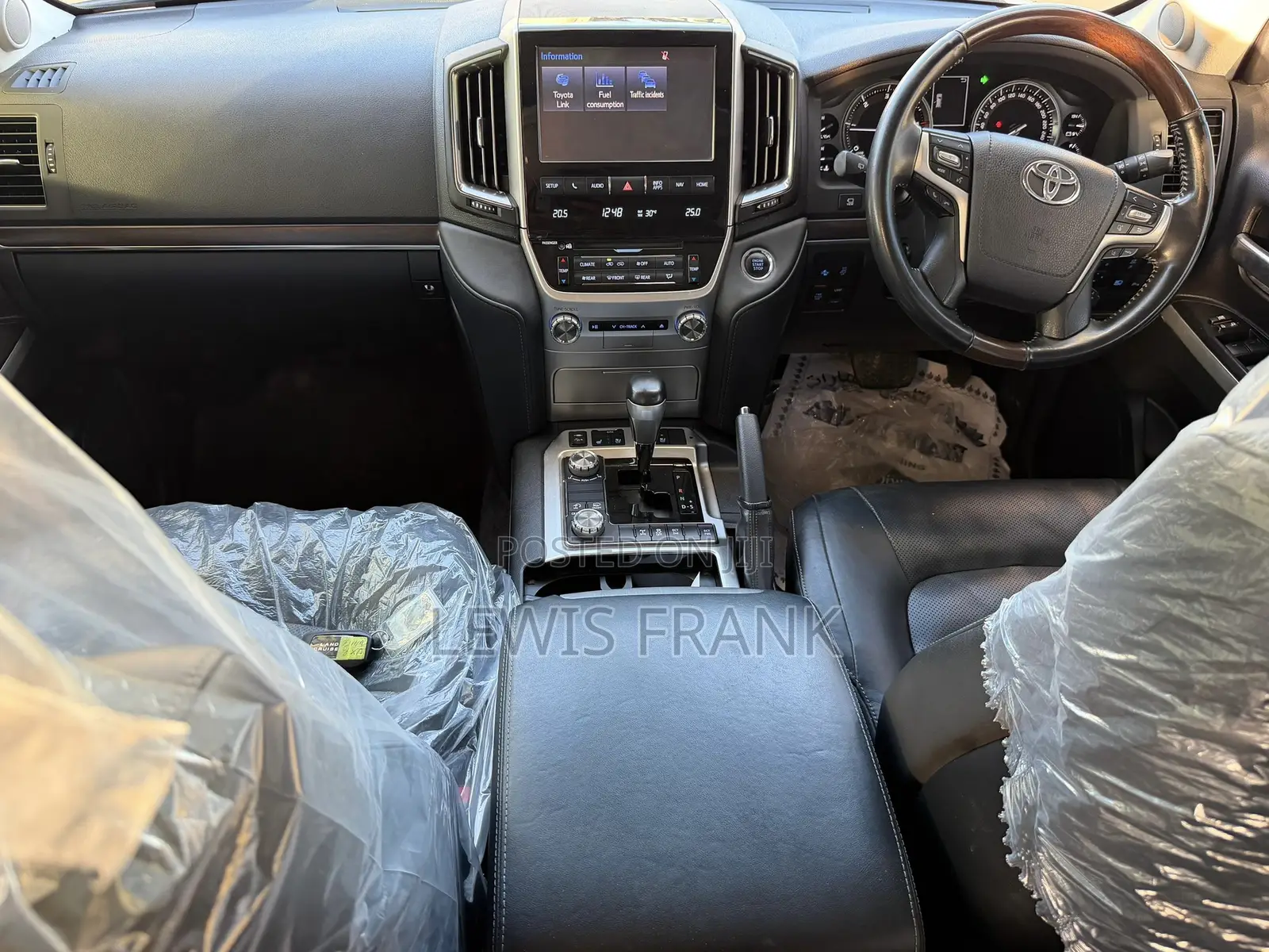 Toyota Land Cruiser 2021 White