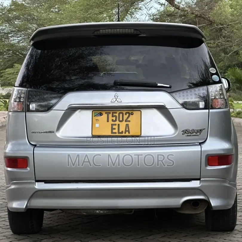 Mitsubishi Outlander 2.4 2009 Silver