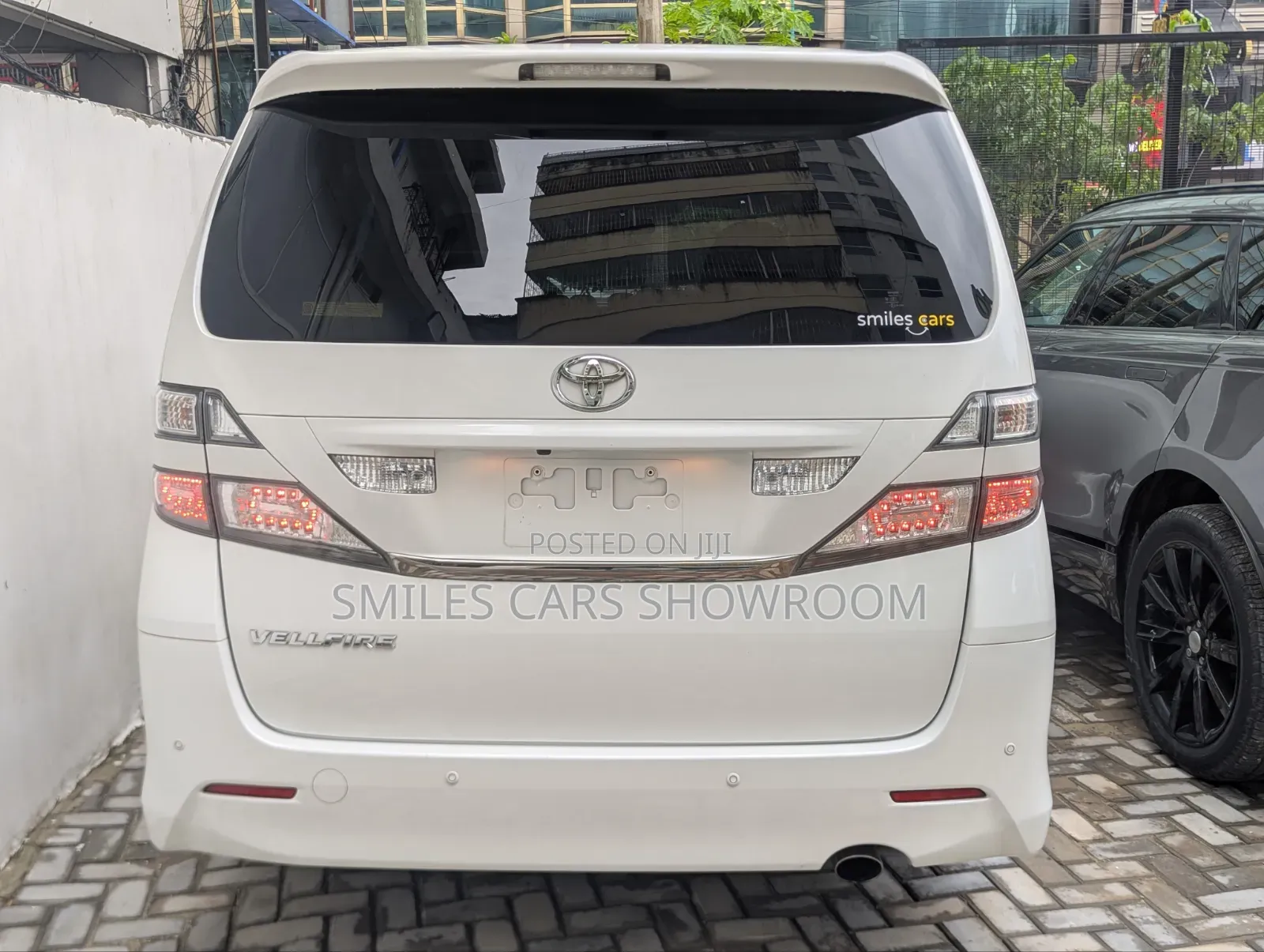 Toyota Alphard 2.4 Petrol AWD 2010 Pearl