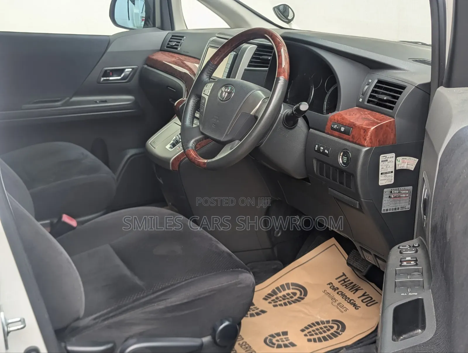 Toyota Alphard 2.4 Petrol AWD 2010 Pearl