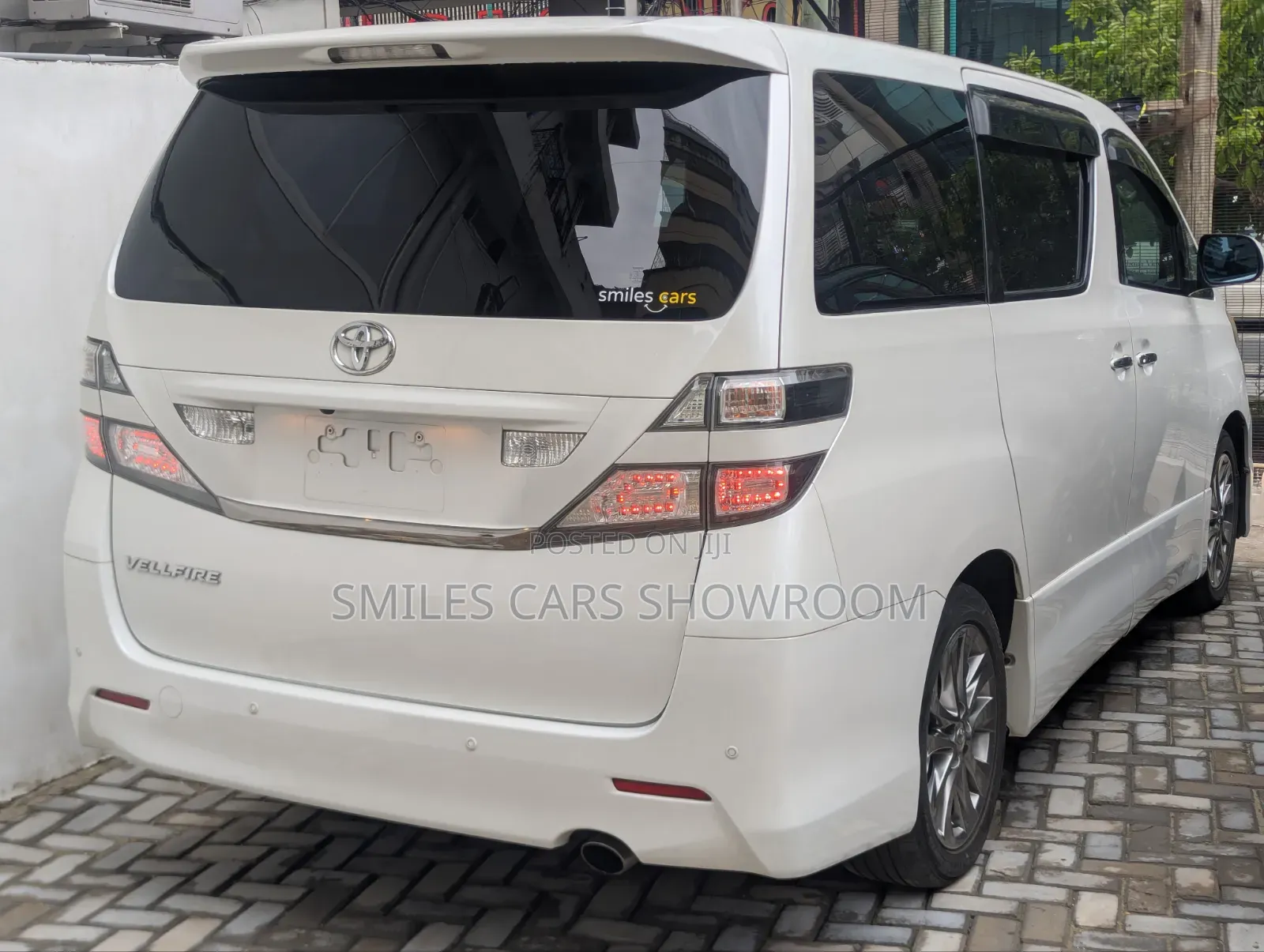 Toyota Alphard 2.4 Petrol AWD 2010 Pearl