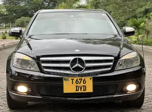 Mercedes-Benz C200 2009 Black