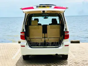 Toyota Alphard 2005 White