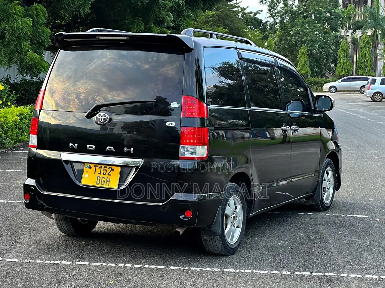 Toyota Noah 2005 Black