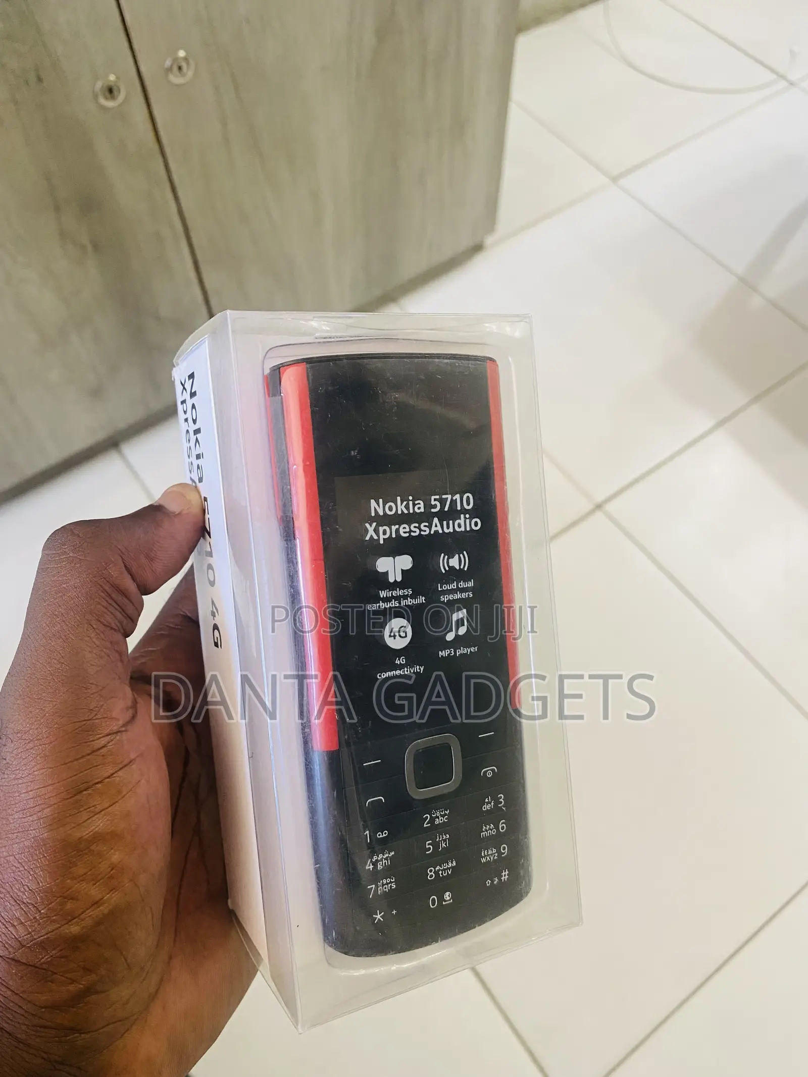 New Nokia 5710 XpressAudio Black