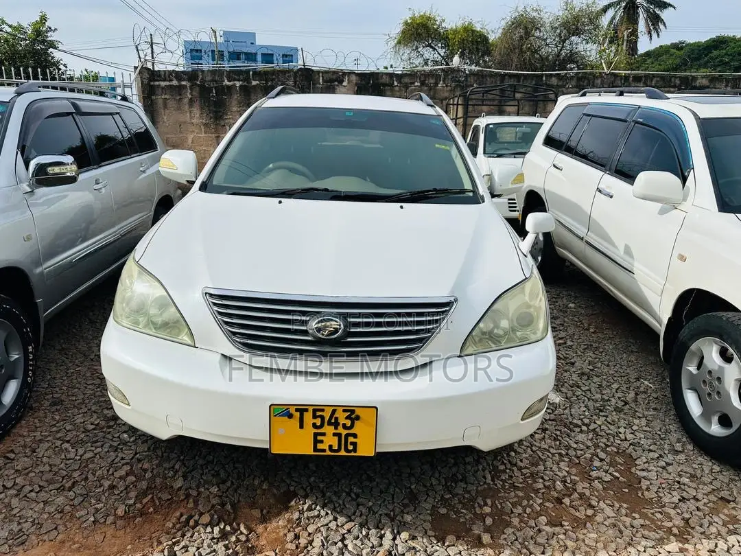 Toyota Harrier 2006 White