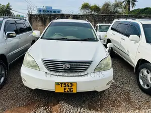Toyota Harrier 2006 White
