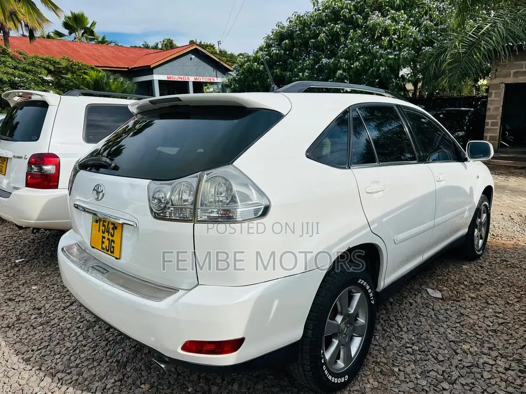 Toyota Harrier 2006 White