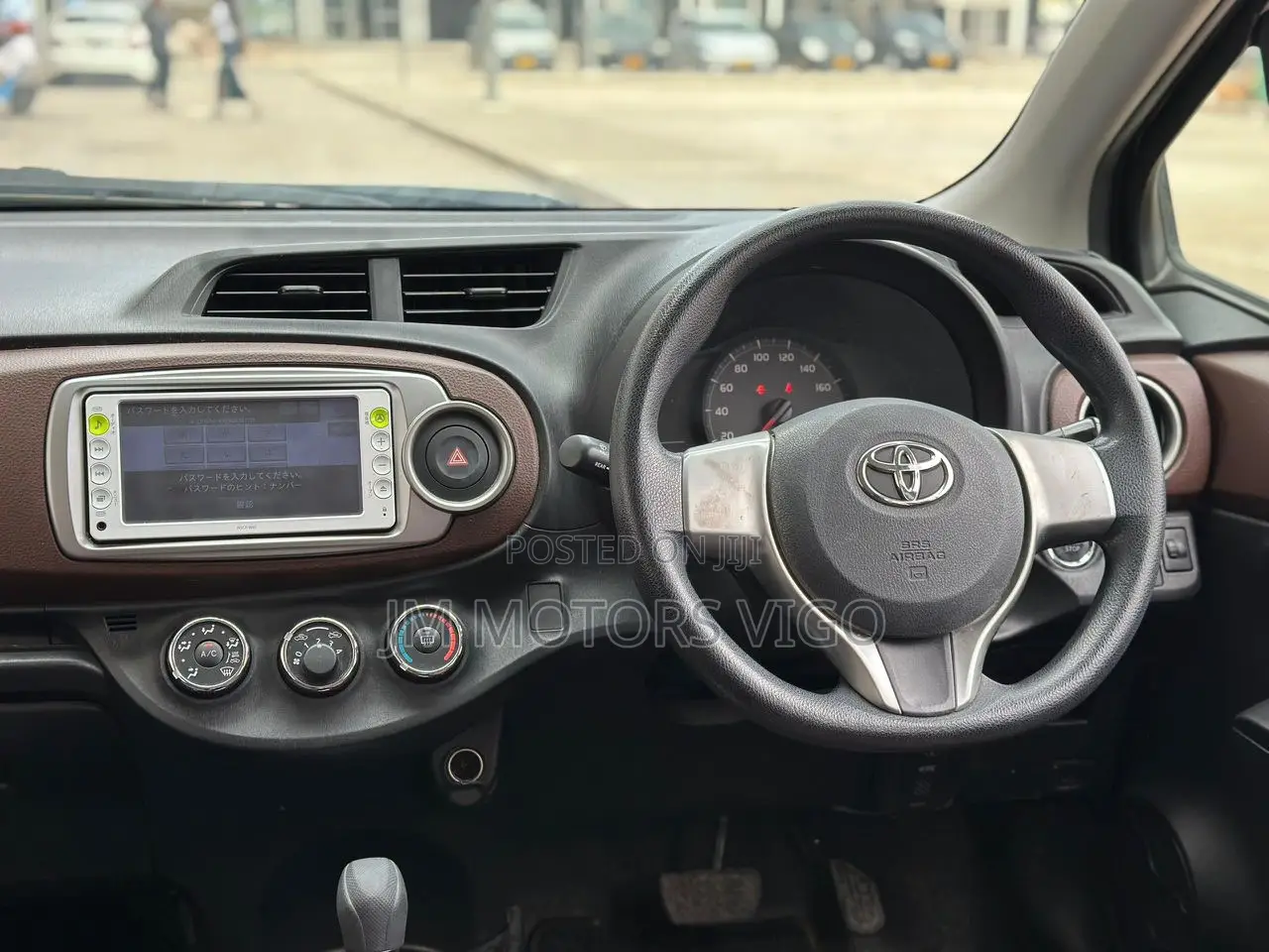 Toyota Vitz 2011 Black