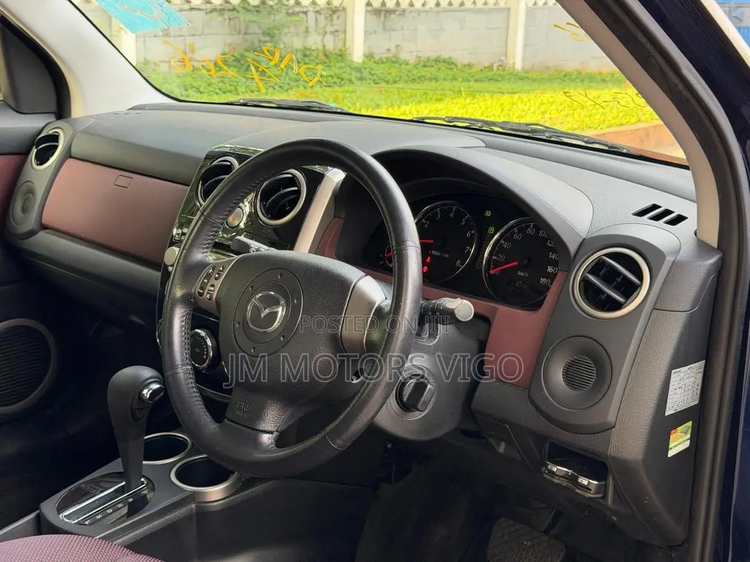 Mazda Verisa 2008 Blue