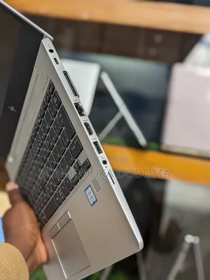 New Laptop HP EliteBook 830 G6 8GB Intel Core i3 SSD 256GB