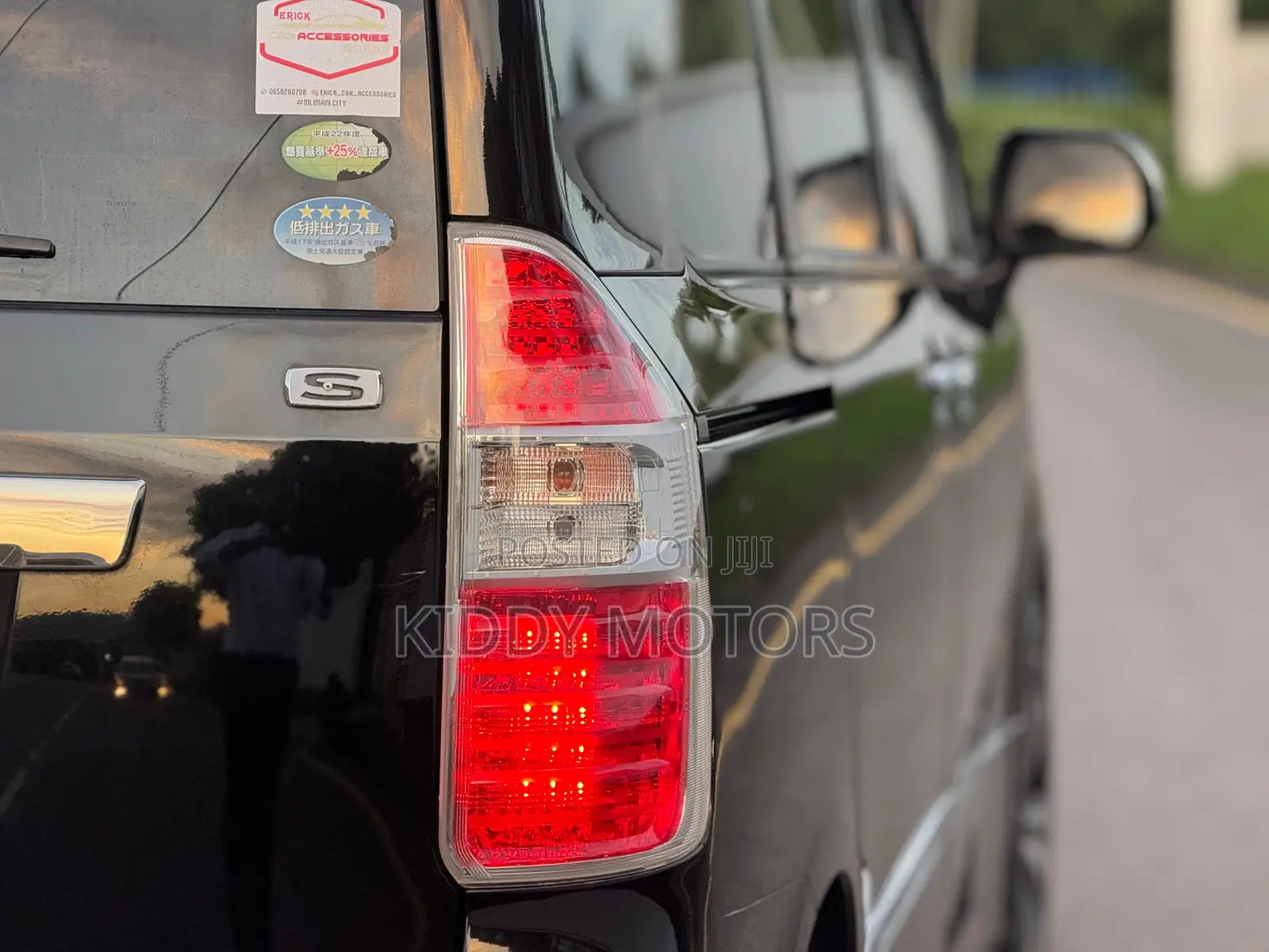 Toyota Noah 2009 Black