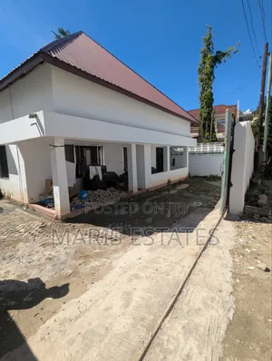 3bdrm House in Mikocheni for sale