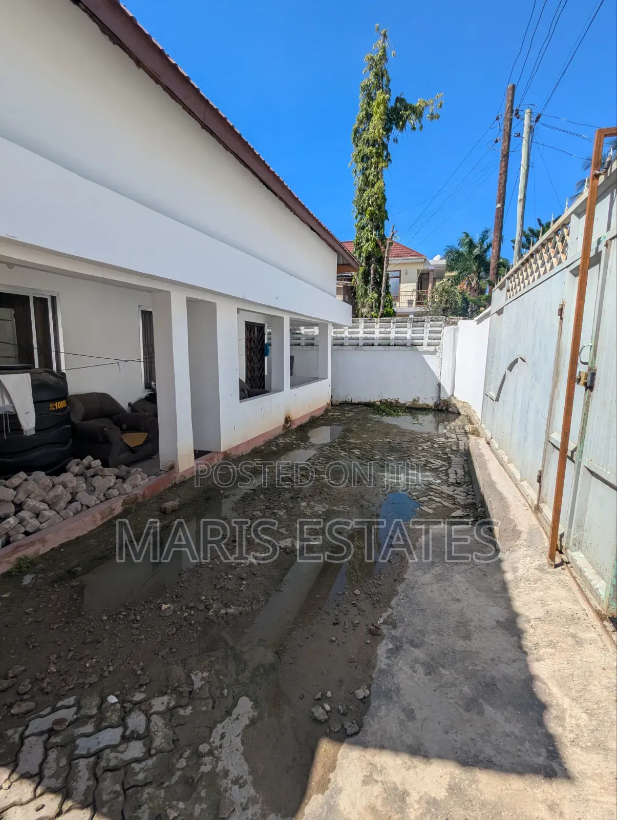 3bdrm House in Mikocheni for sale
