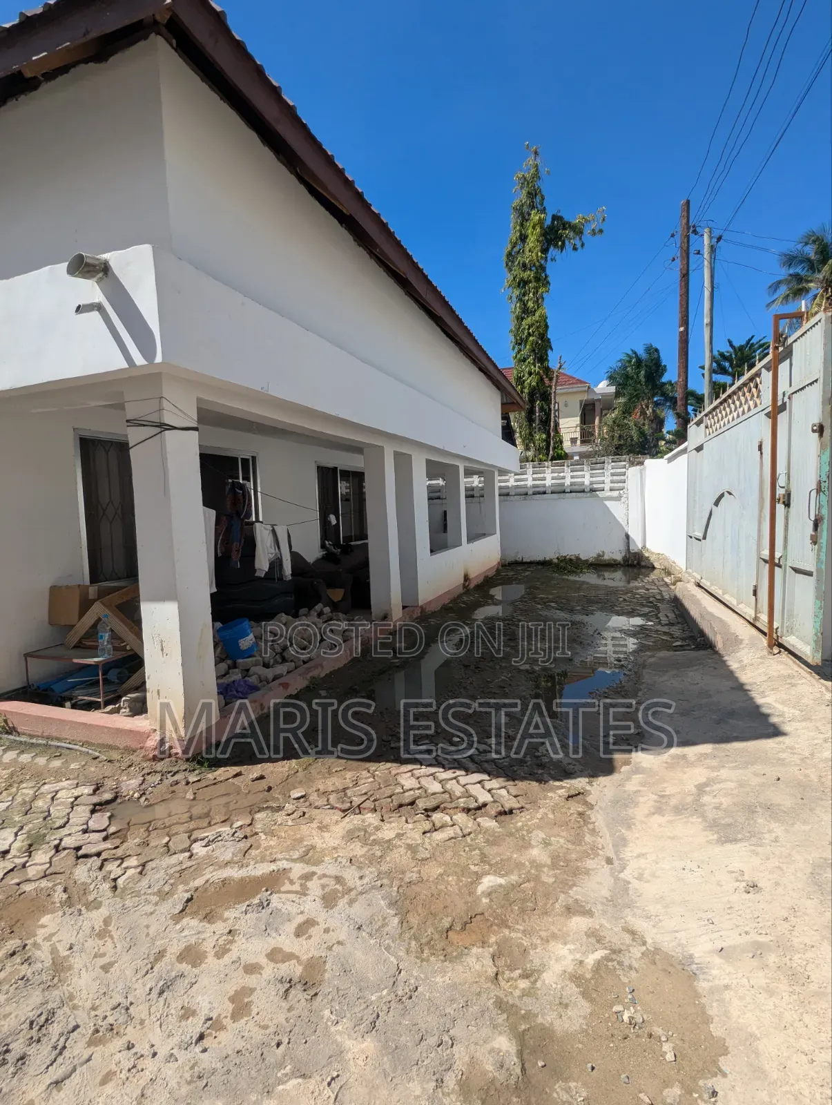 3bdrm House in Mikocheni for sale