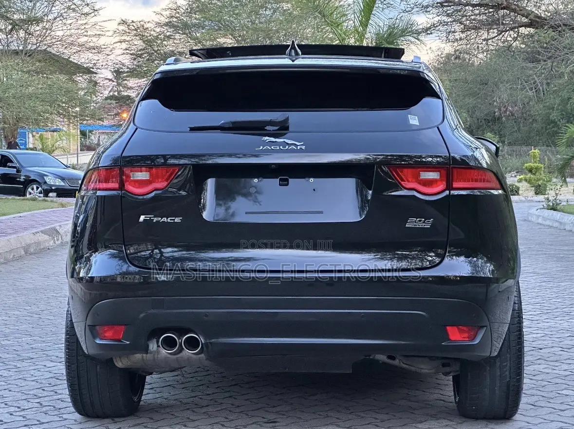Jaguar F-Pace 35t R-Sport 2017 Black