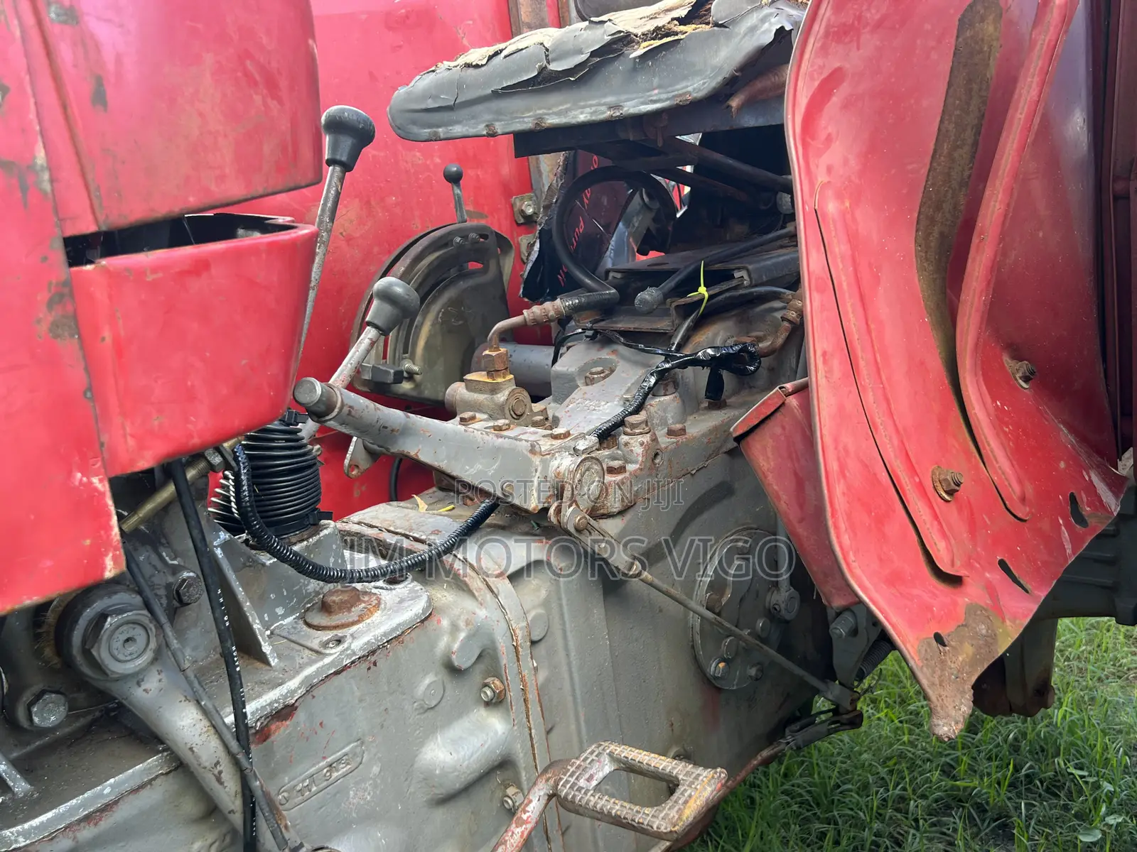 Tractor Massey Ferguson