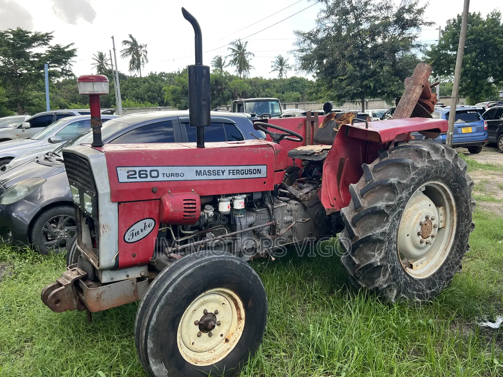 Tractor Massey Ferguson