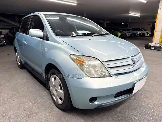 Toyota IST 2003 Blue