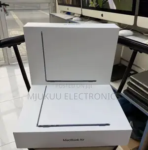 New Laptop Apple MacBook Air 2024 M3 13-inch 16GB Apple M3 SSD 256GB