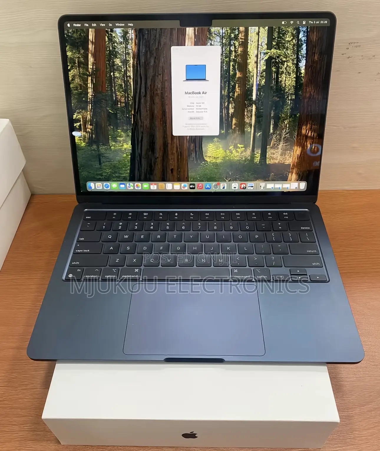 New Laptop Apple MacBook Air 2024 M3 13-inch 16GB Apple M3 SSD 256GB