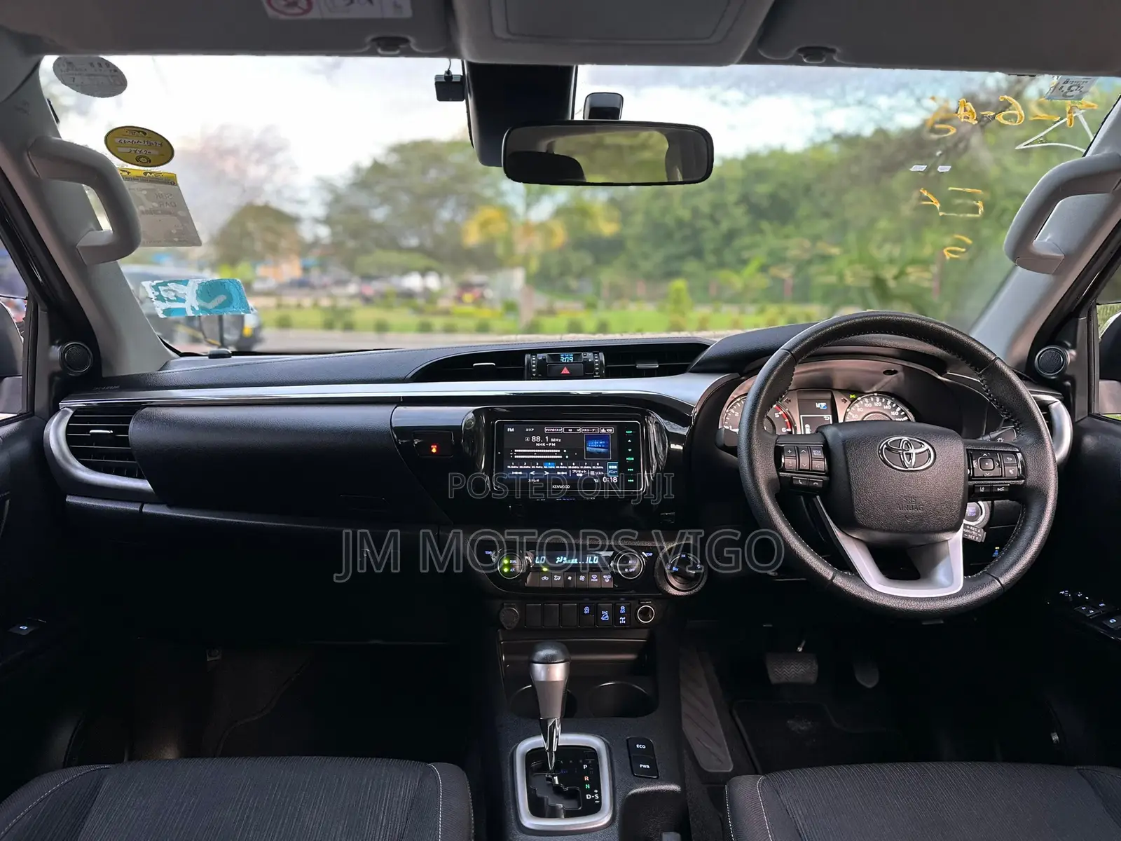 Toyota Hilux 2022 Green