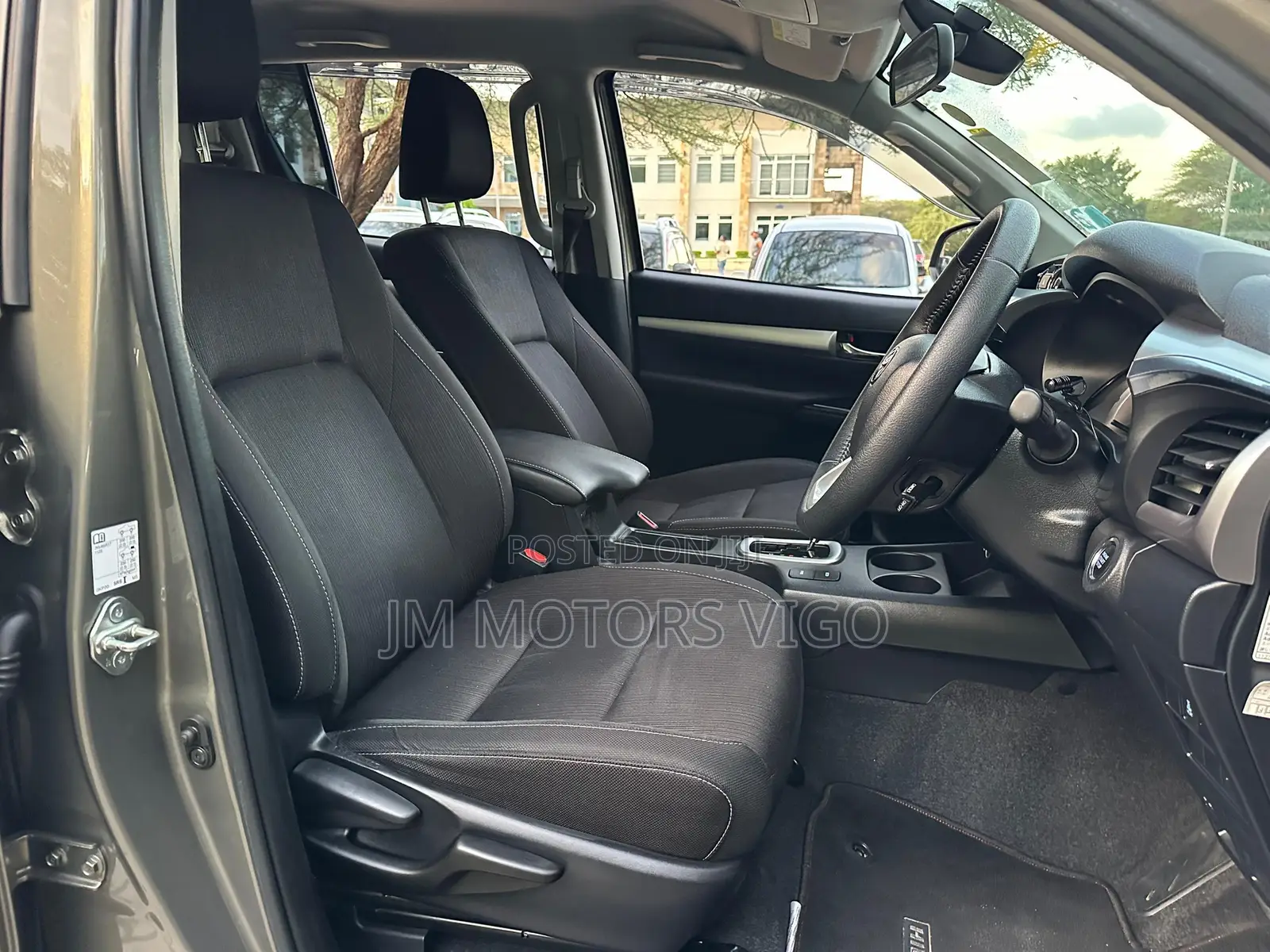 Toyota Hilux 2022 Green